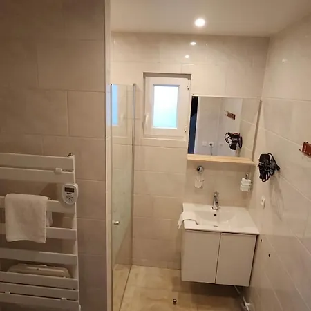 Apartment Des Fleurs - Les Escapades Familiales - 1 A 6 Personnes